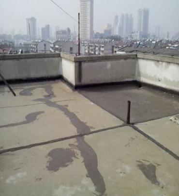 禹城漏水维修 楼顶漏水是什么原因，楼顶漏水维修方法是什么?